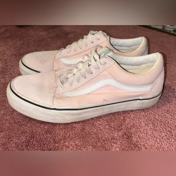 Vans - Picture 2 of 3